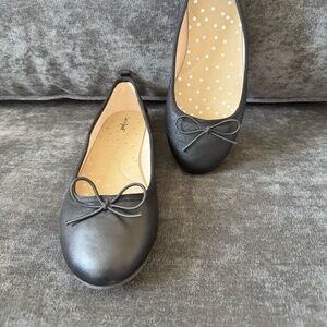 Girls' Diana Bow On The Front Slip On Black Ballet Flats Cat & Jack